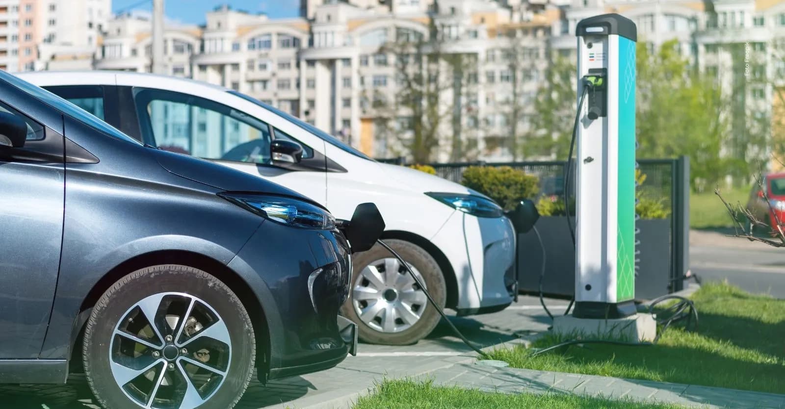 ¿Cómo pedir la instalación de un cargador para carro eléctrico en un conjunto residencial en Colombia?: Esto dice la ley 
