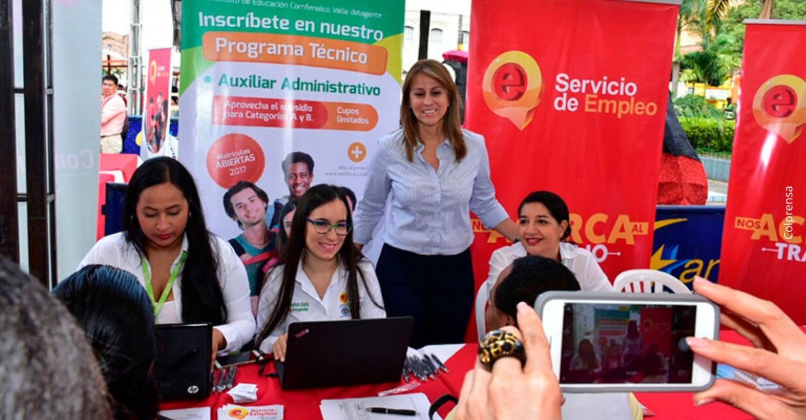 Feria de empleo para mujeres en Bogotá ofrece cientos de vacantes:¿Cómo participar?