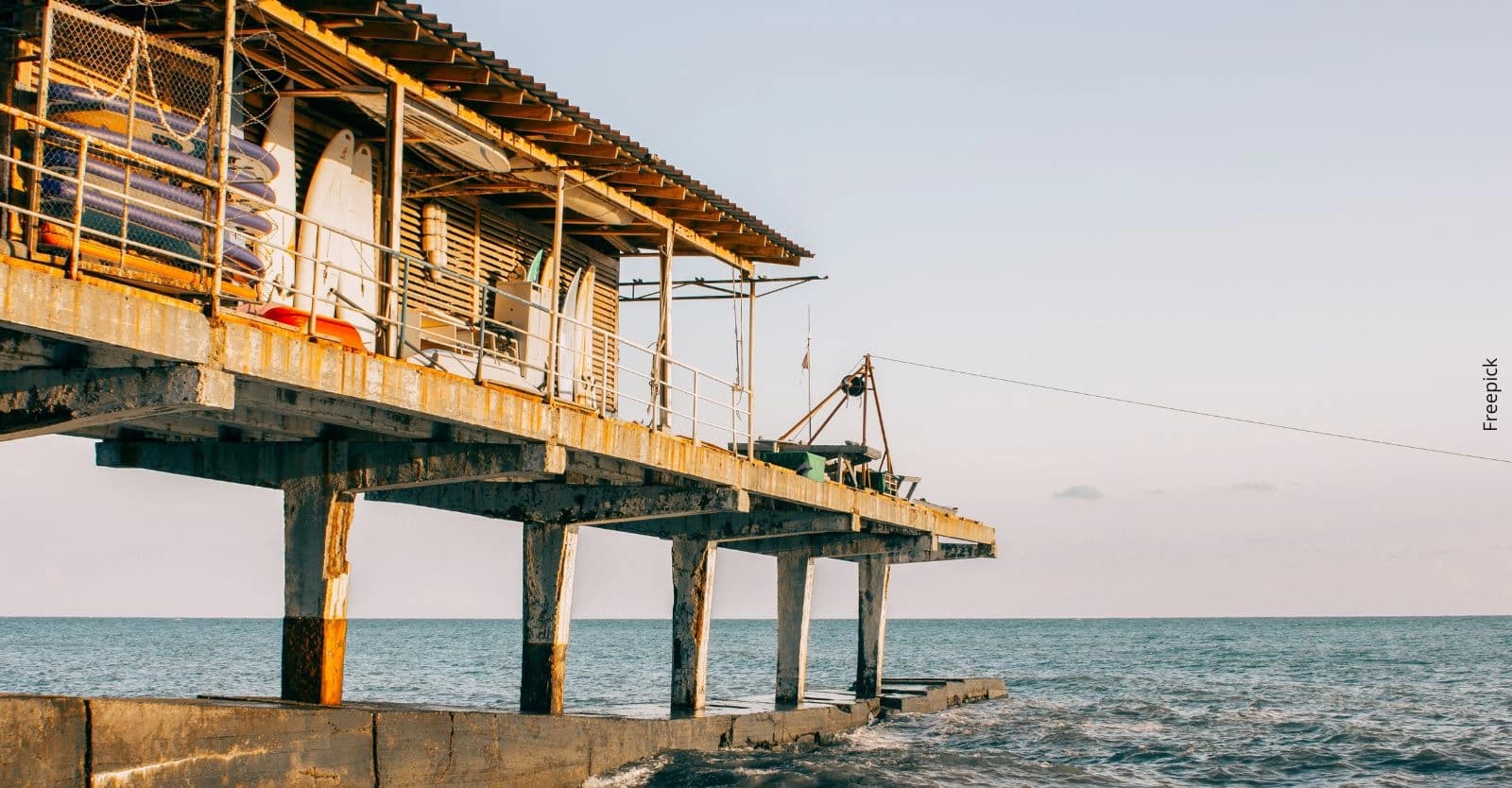 El colapso del muelle en la isla de Barú obliga a cerrar playas en Cartagena