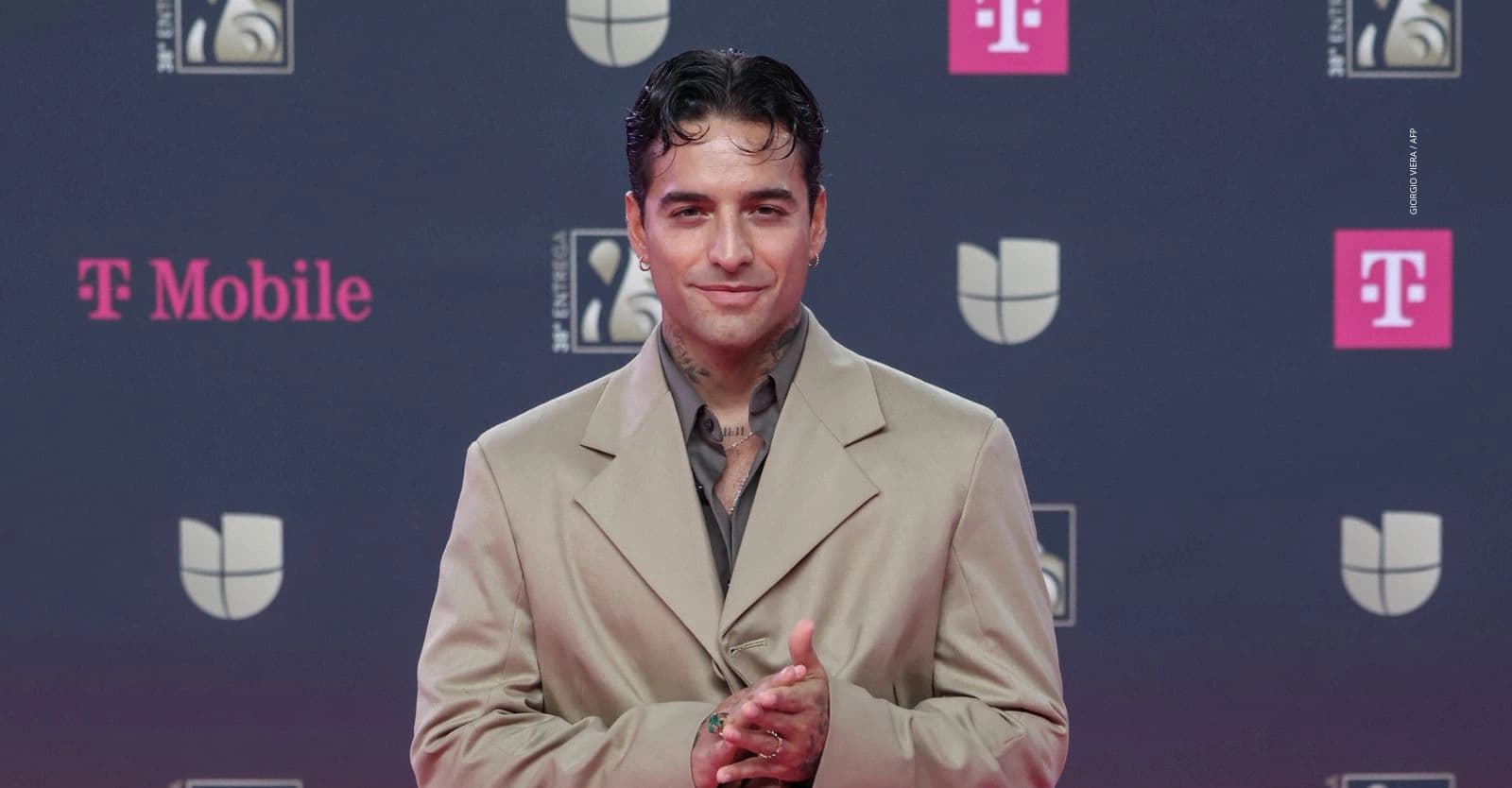 Maluma reaparece sin barba y cuenta la historia detrás del look.