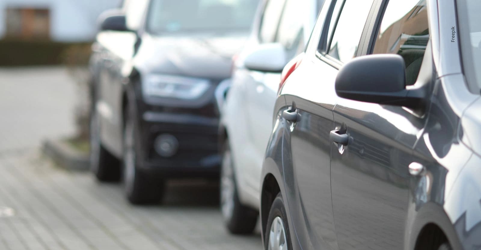 Nuevas tarifas de parqueo en Bogotá: precios, zonas y formas de pago.
