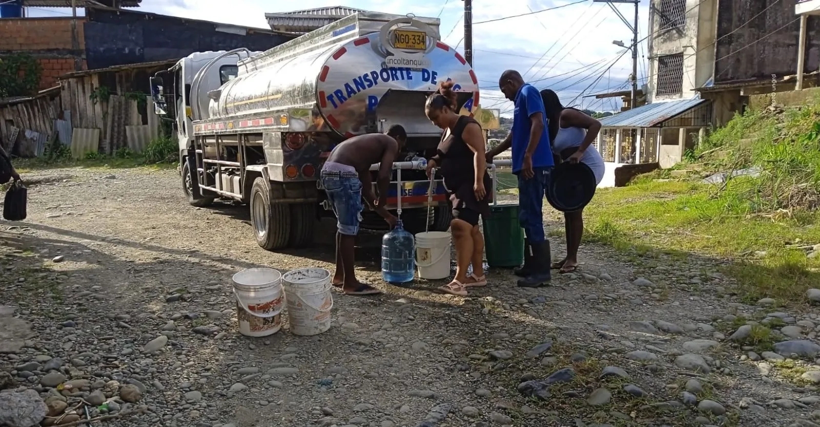 Crisis de agua en Buenaventura: así avanza el plan para garantizar el abastecimiento con carrotanques y ayuda humanitaria