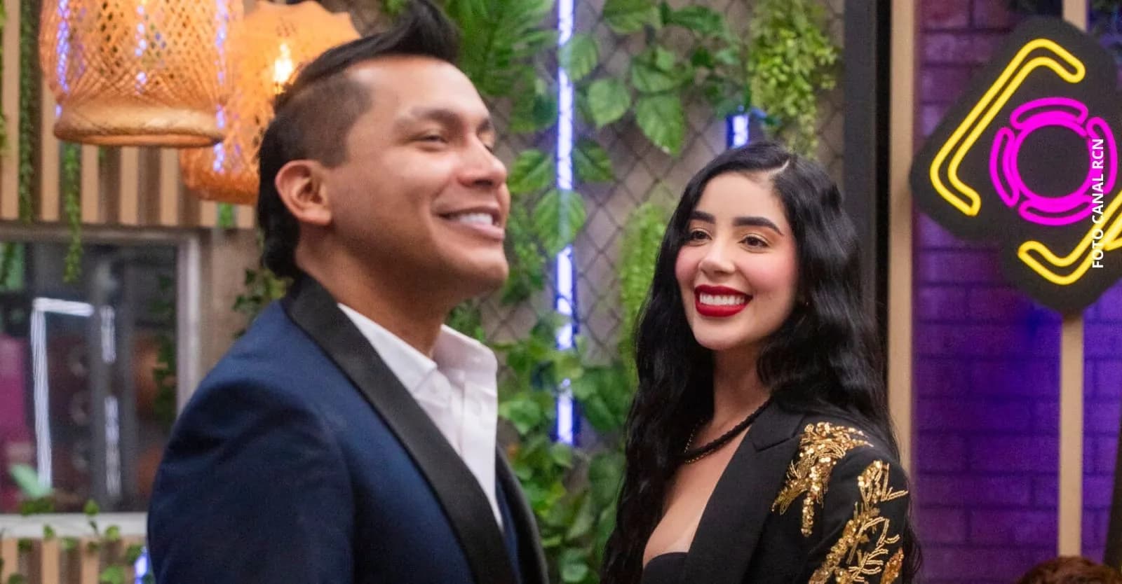 Juanda Caribe y Mariana Zapata han publicado sus momentos juntos en Medellín
