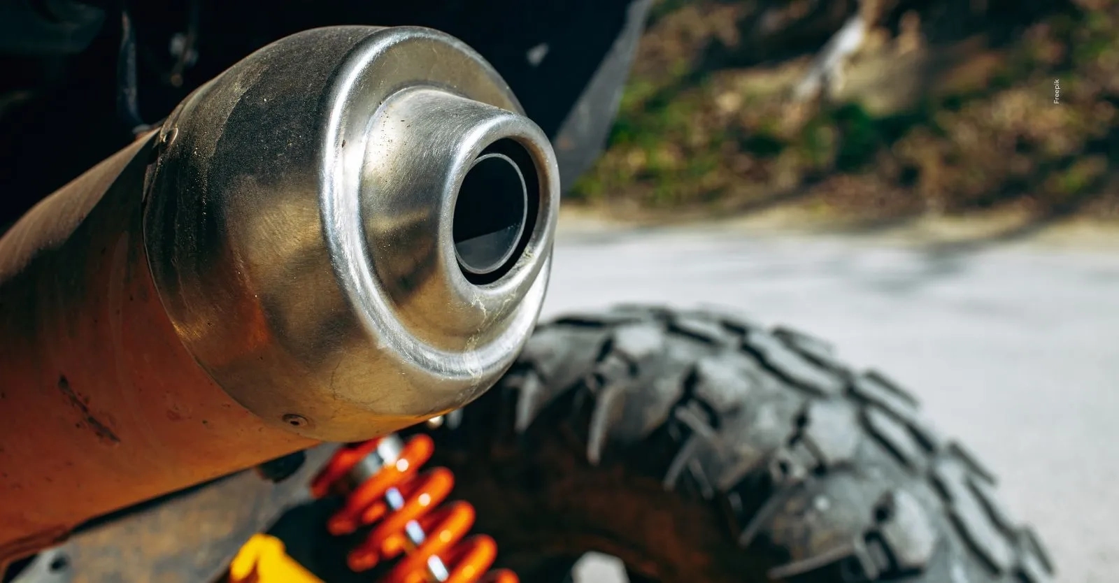 Exostos modificados en motos: las sanciones que aplican en Colombia este 2026.
