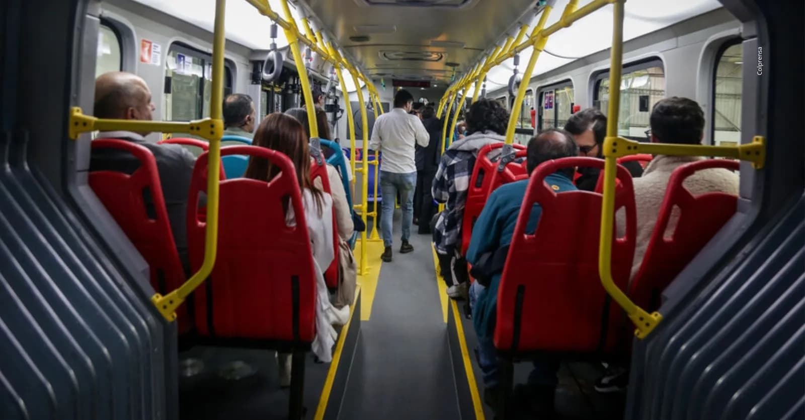TransMilenio estrena botones de alerta para combatir los hurtos dentro del sistema.