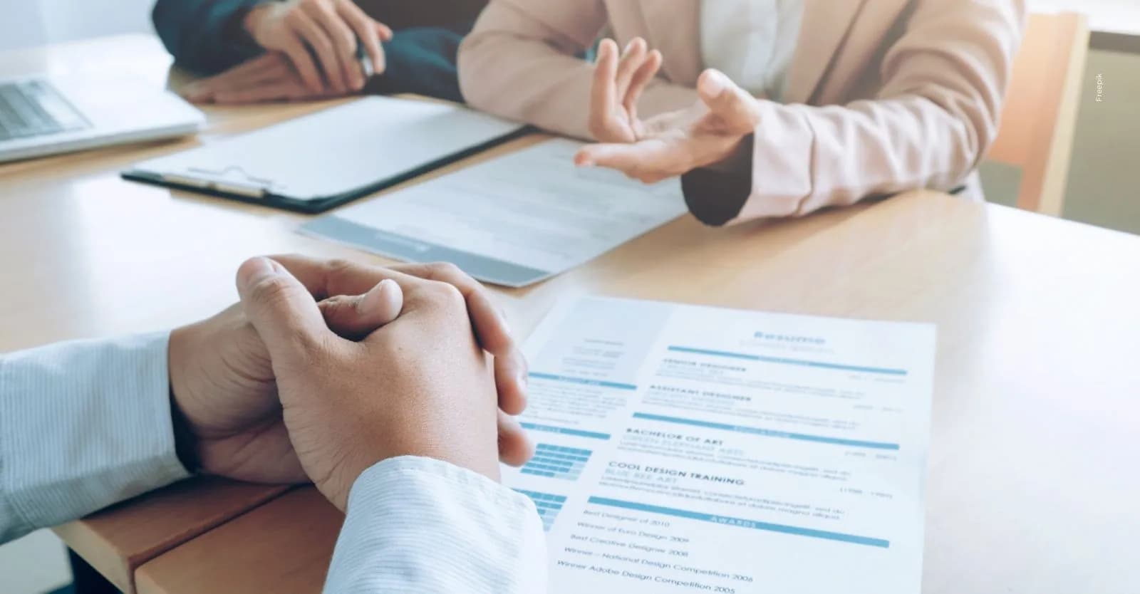 Modelo de hoja de vida 2026: ¿qué debe tener tu CV para tener más oportunidades de conseguir empleo en Colombia?