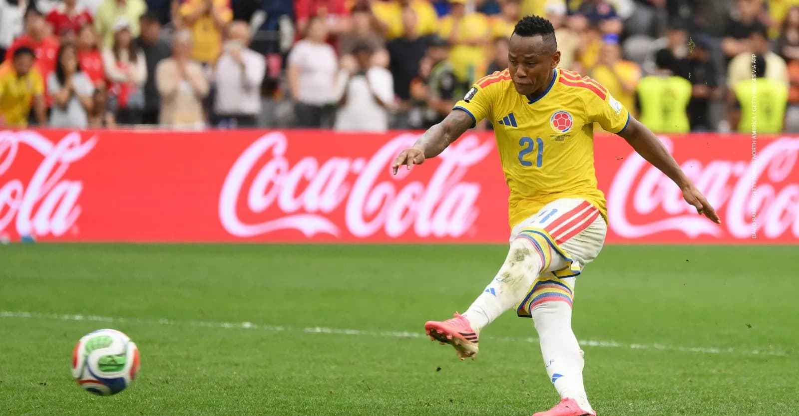 De cumplir un sueño a vivir una pesadilla: Campaz habla tras la eliminación de Colombia.