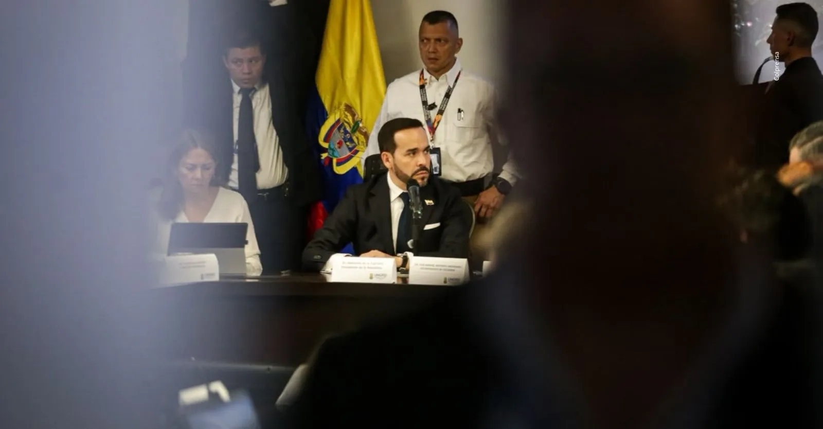 Abelardo de la EspriellaAbelardo de la Espriella anuncia subsidios de arriendo para damnificados por terremoto en Colombia.