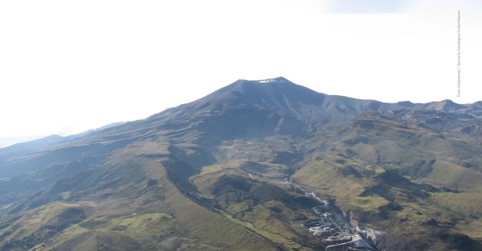 Volcán Puracé: SGC reporta alerta amarilla, sismos y emisiones de ceniza en la cadena volcánica Los Coconucos